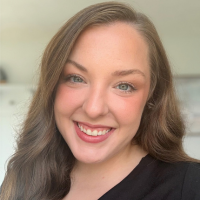 Rachael Lawson Headshot 